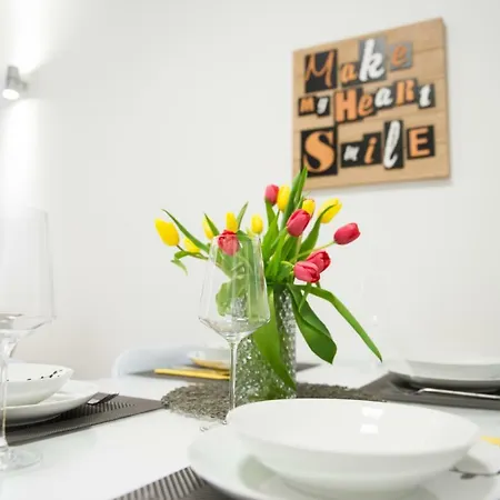 First Floor Flat (adults Only) Apartmán