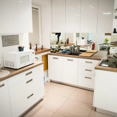 First Floor Flat (adults Only) Lublaň