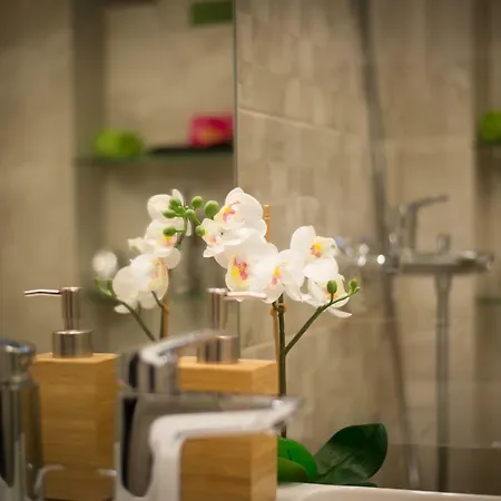 Apartamento First Floor Flat (adults Only)
