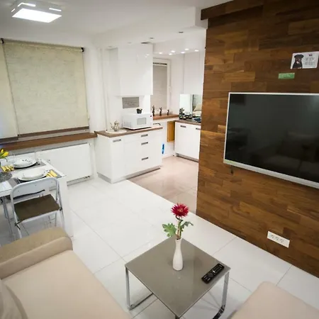 Apartamento First Floor Flat (adults Only)